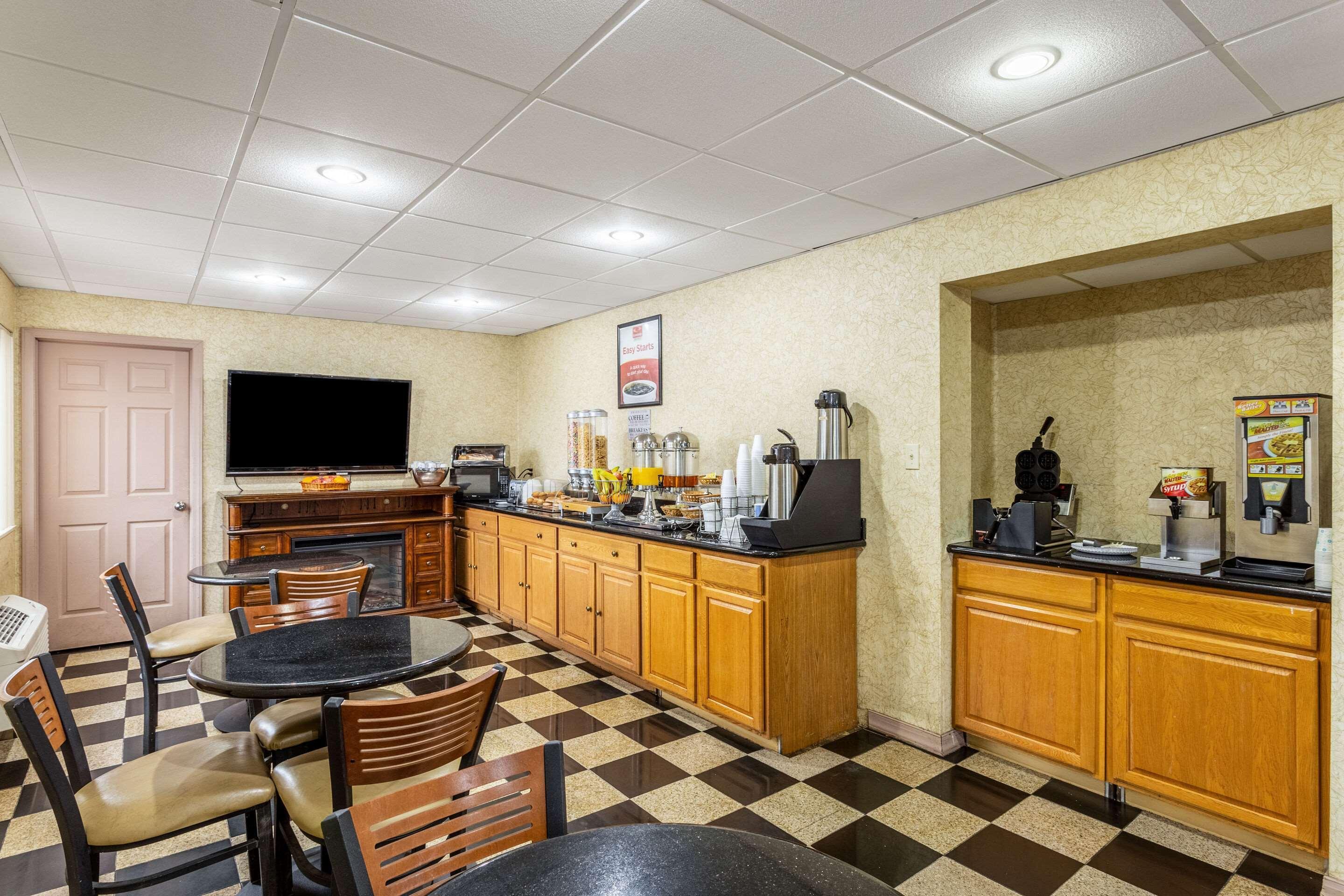 Econo Lodge Morgantown Zewnętrze zdjęcie