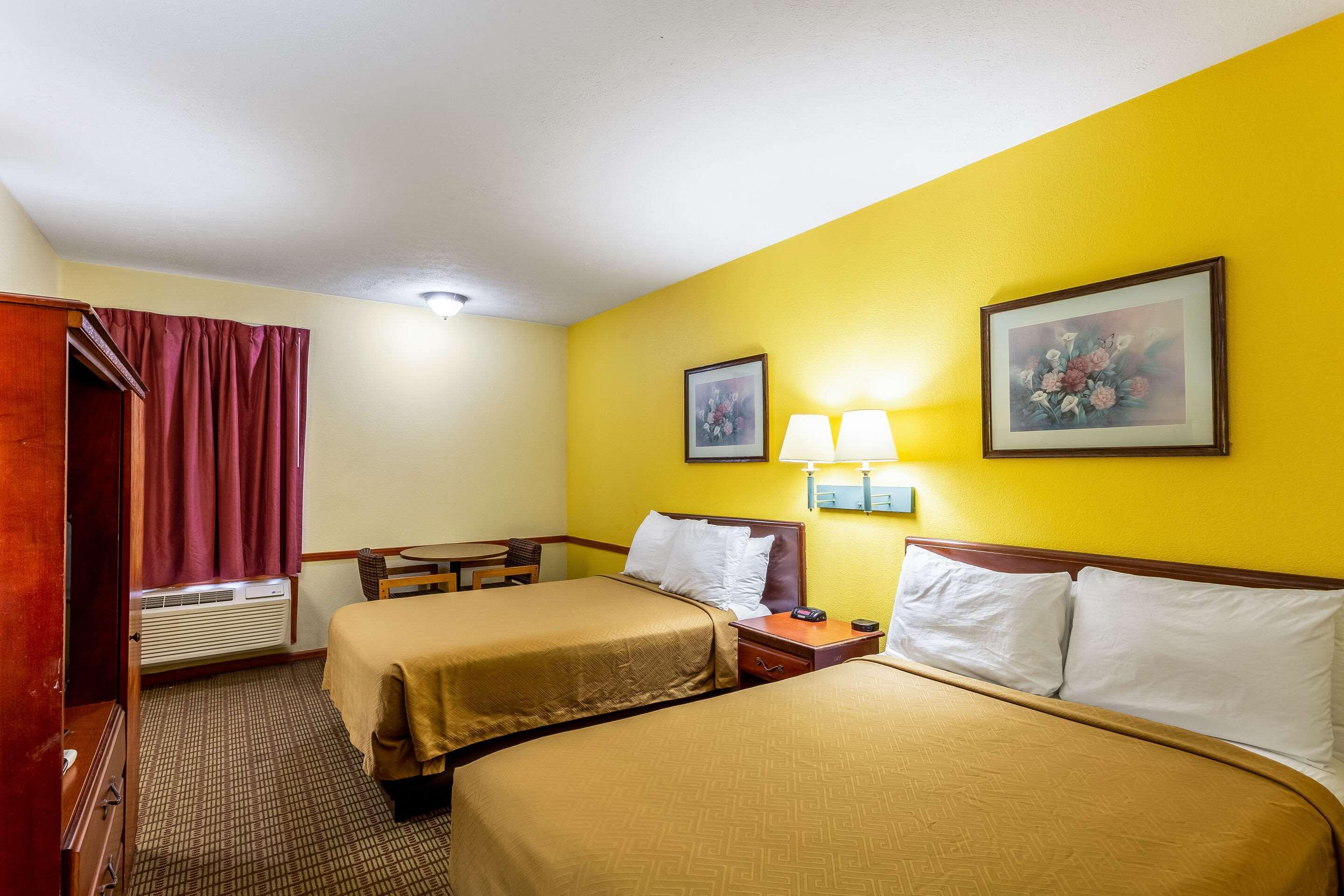 Econo Lodge Morgantown Zewnętrze zdjęcie