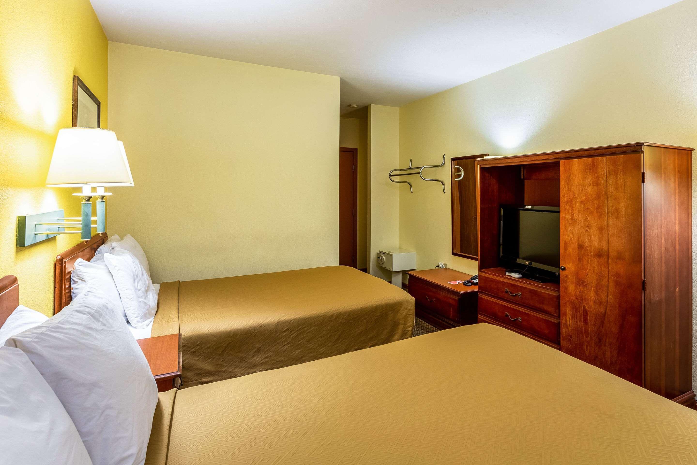 Econo Lodge Morgantown Zewnętrze zdjęcie